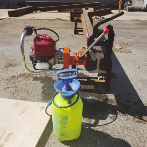 中創(chuàng)智造內(nèi)燃鋼軌鉆孔機(jī)操作流程